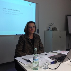 Susanne Bergsträßer explains what a Securities Supervisor do