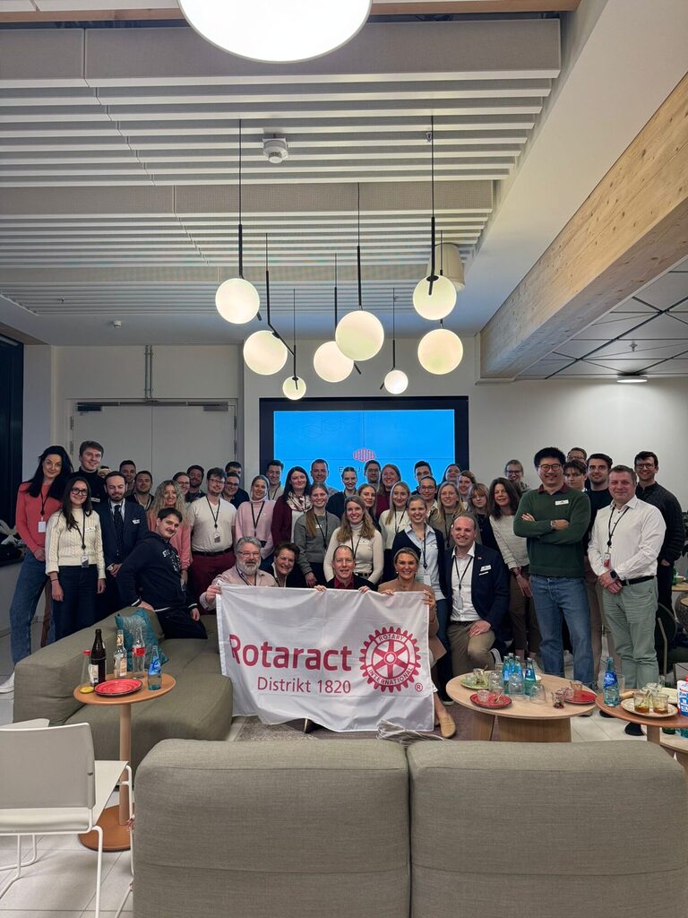 Rotaract Frankfurt International - Attending Data Center in Frankfurt together with Rotaract District 1820